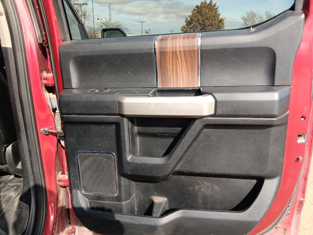 Used 2017 Ford F150 Lariat image 17