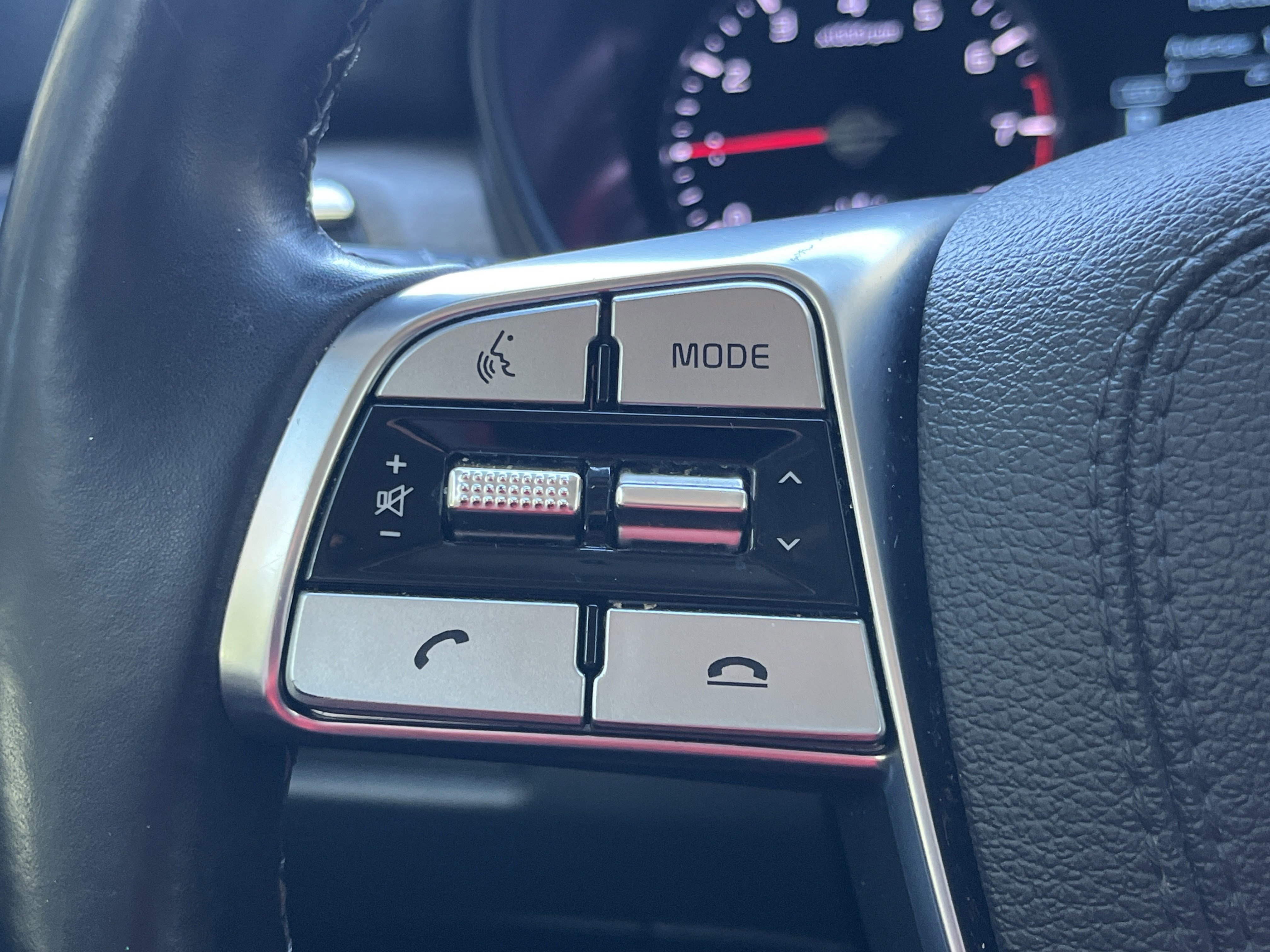 Used 2022 Kia Telluride EX w/ EX Premium Package image 15