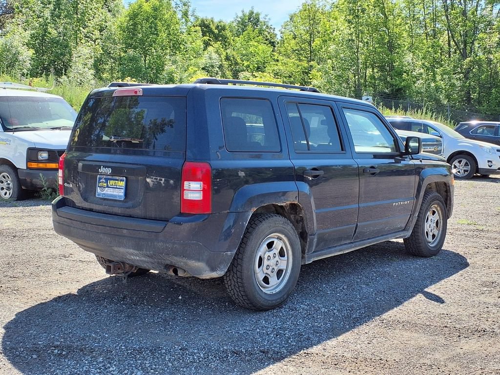 Used 2014 Jeep Patriot Sport AWD/4WD image 4