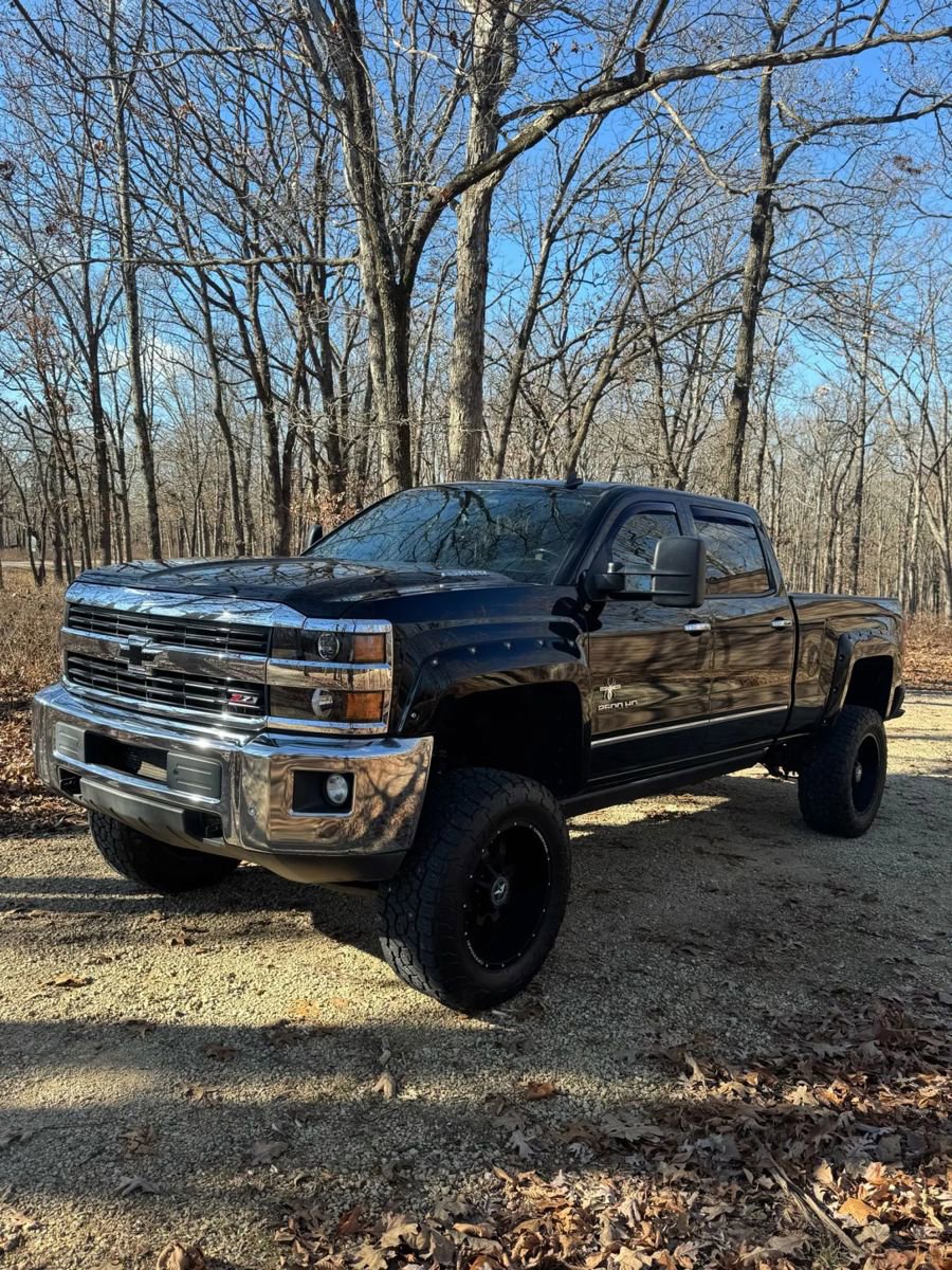 Used 2015 Chevrolet Silverado 2500 LTZ w/ Duramax Plus Package image 2