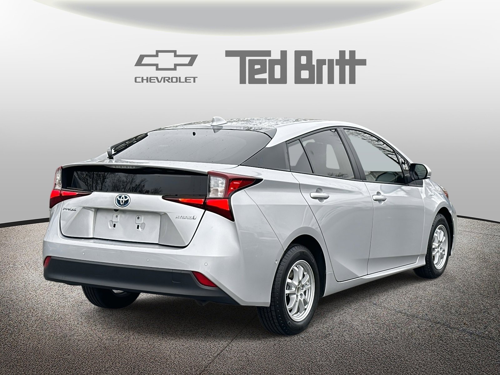 Used 2022 Toyota Prius LE image 4