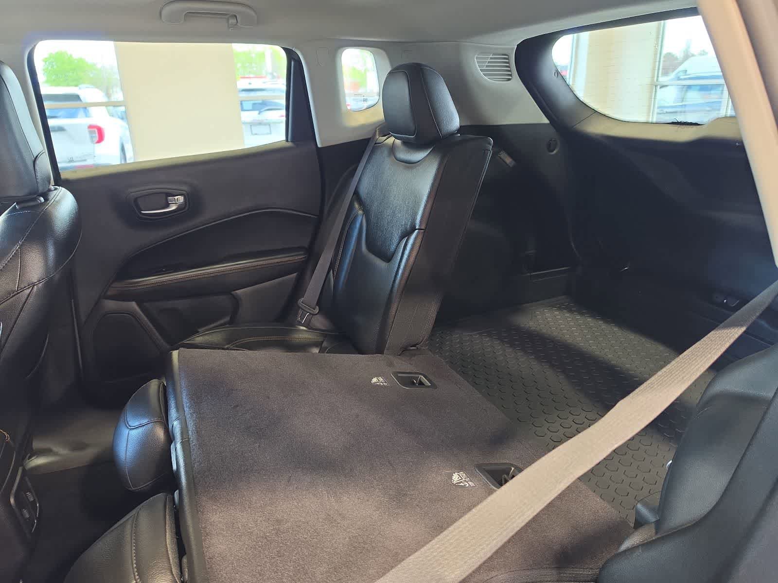 Used 2019 Jeep Compass Limited AWD/4WD image 34