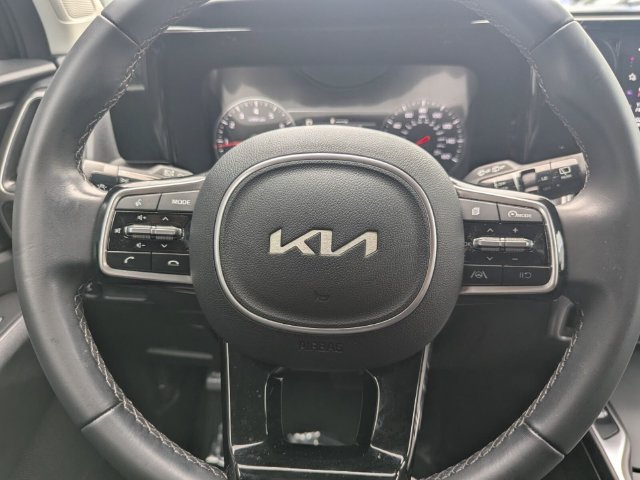 Used 2023 Kia Sorento S w/ Panoramic Sunroof Package FWD image 16