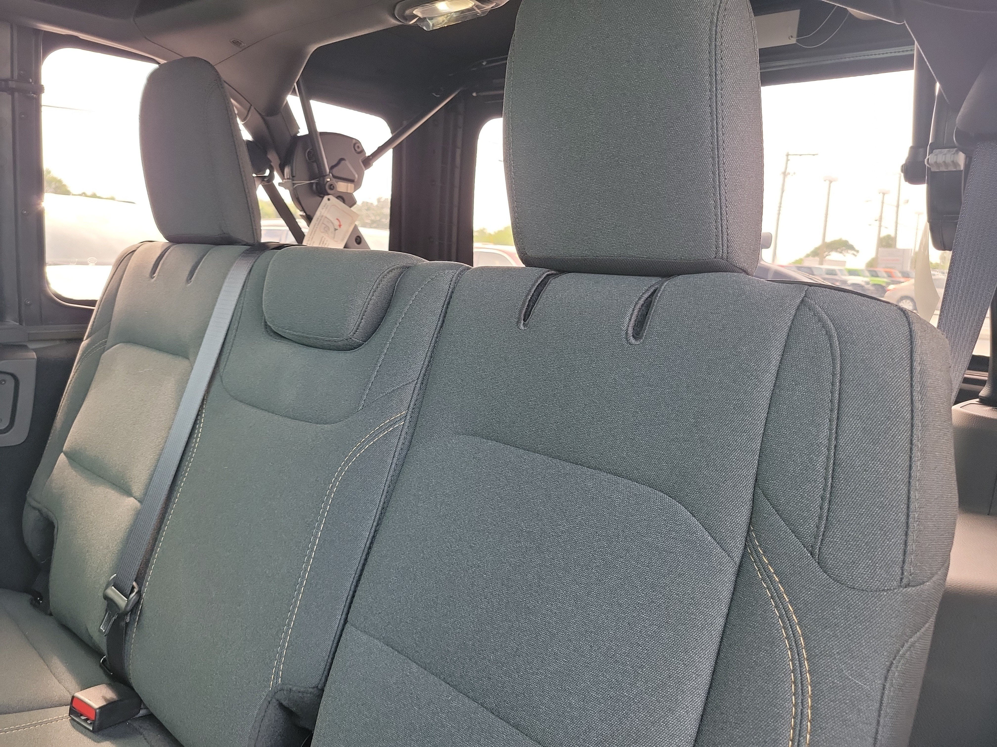 Used 2024 Jeep Wrangler Unlimited Sport AWD/4WD image 8
