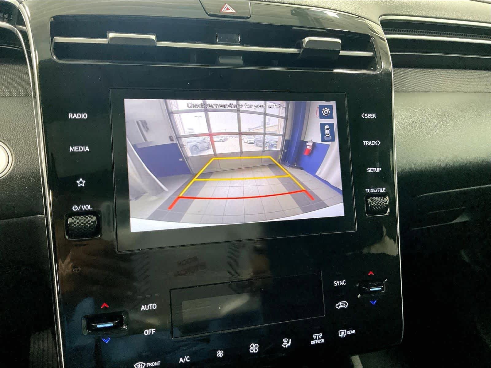 Used 2023 Hyundai Tucson SEL w/ Convenience Package AWD/4WD image 19