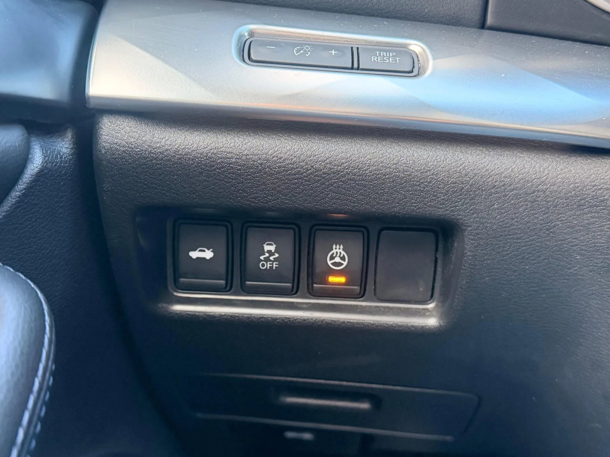 Used 2017 Nissan Maxima SR w/ Midnight Edition image 14