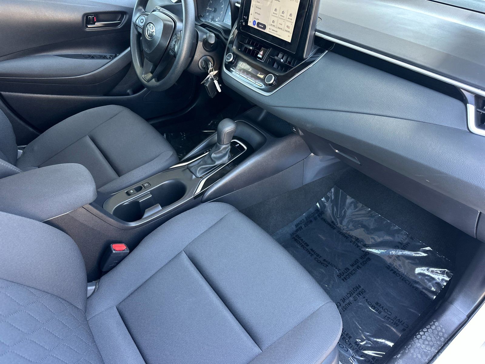 Used 2025 Toyota Corolla LE FWD image 14