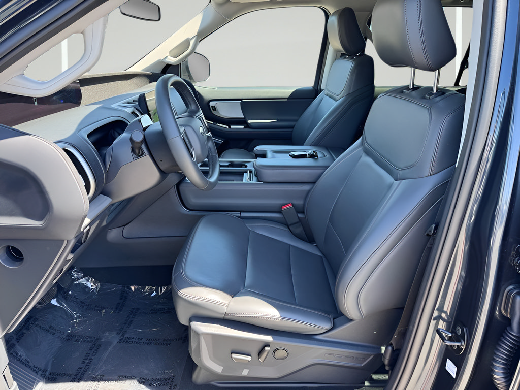 Used 2025 Ford Expedition Max Active RWD image 16