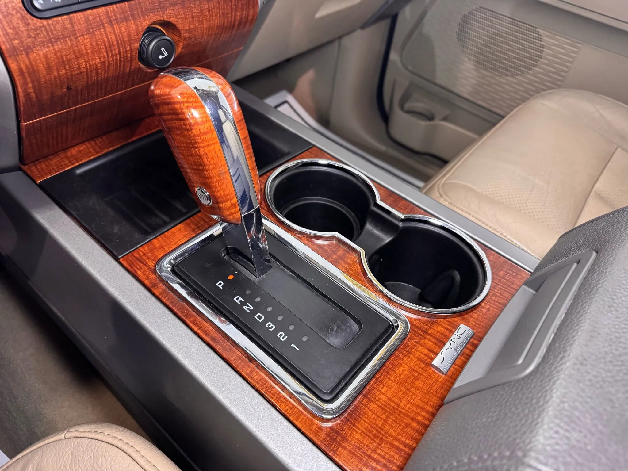 Used 2010 Ford Expedition Eddie Bauer image 33