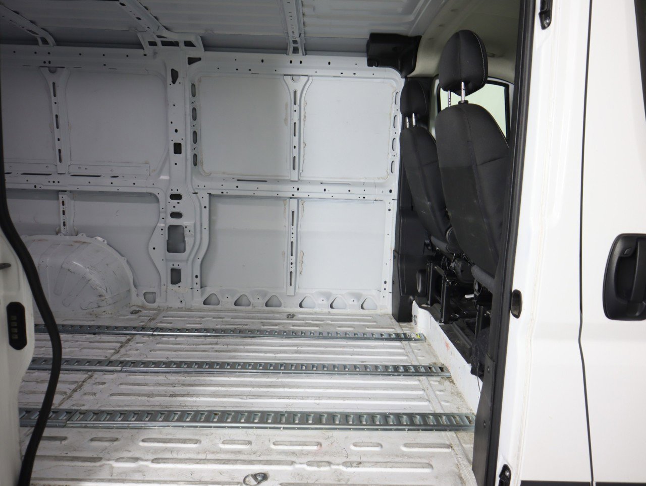 Used 2024 RAM ProMaster 1500 w/ Quick Order Package 22H SLT+ image 13