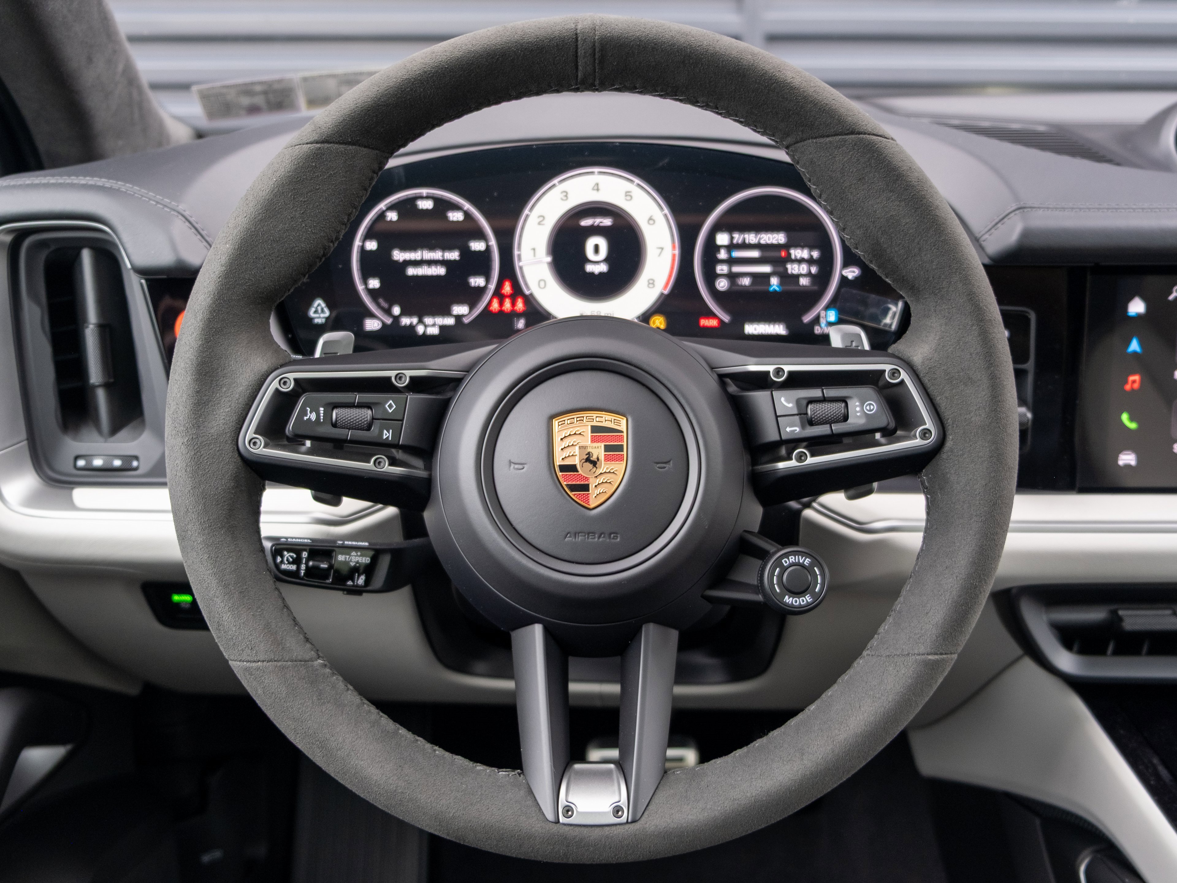 New 2025 Porsche Cayenne GTS image 6