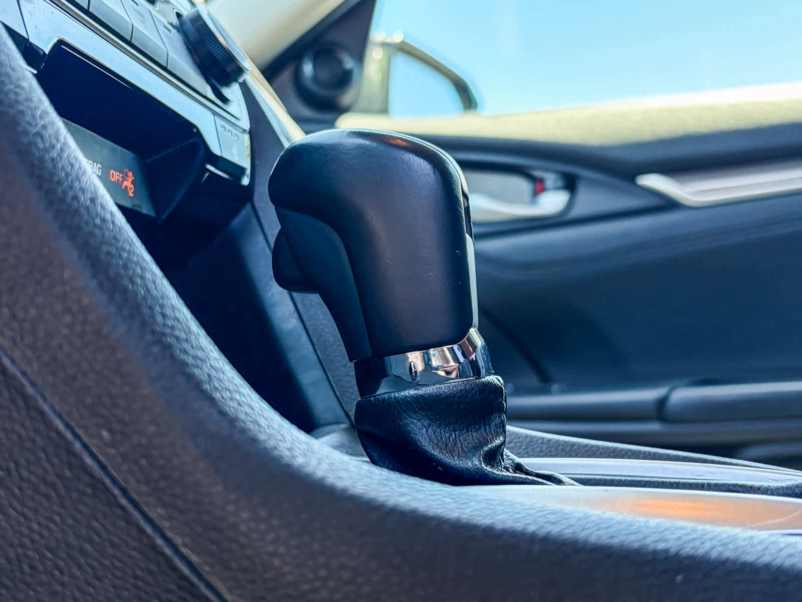 Used 2020 Honda Civic EX-L image 22