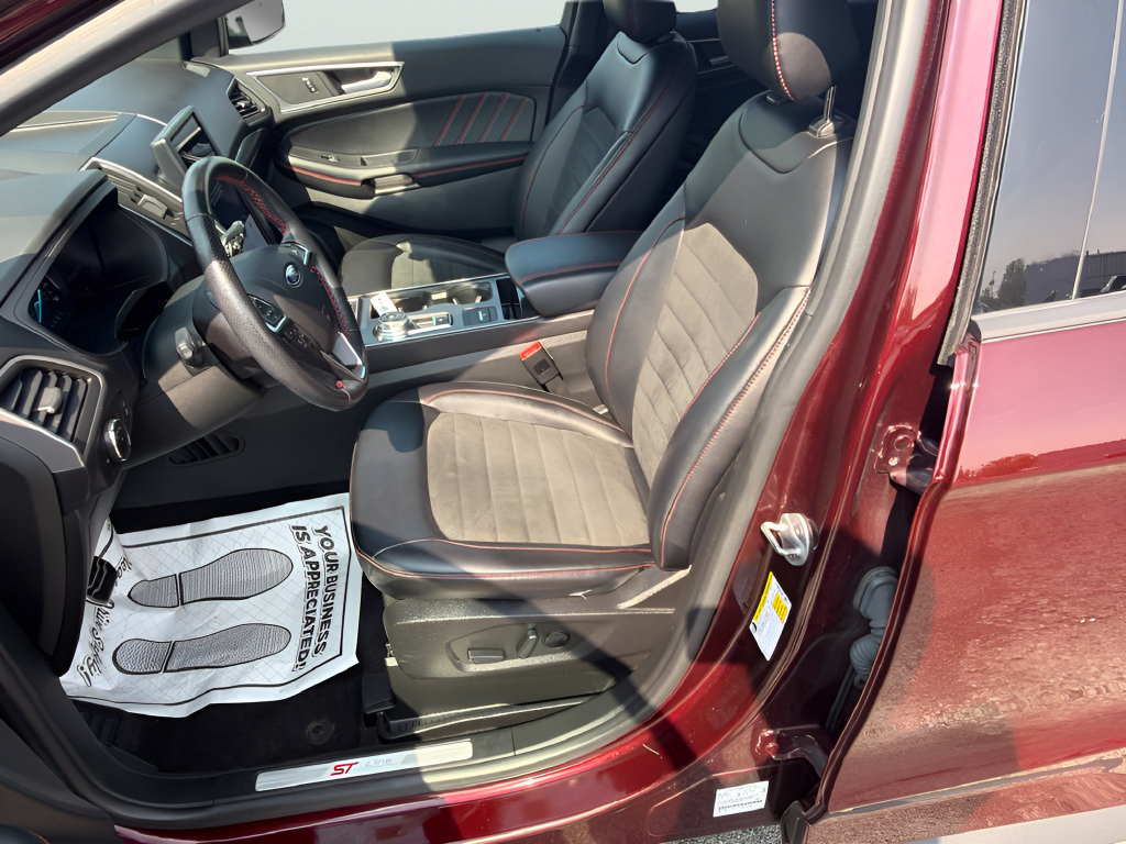 Used 2023 Ford Edge ST-Line AWD/4WD image 18