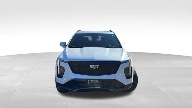 Used 2024 Cadillac XT4 Sport AWD/4WD image 2