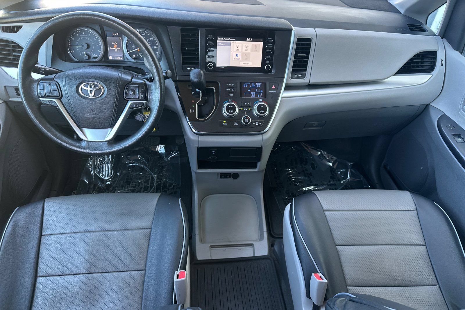 Used 2019 Toyota Sienna L FWD image 10