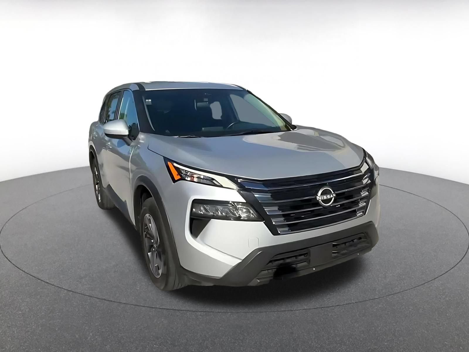 Used 2025 Nissan Rogue SV FWD image 3