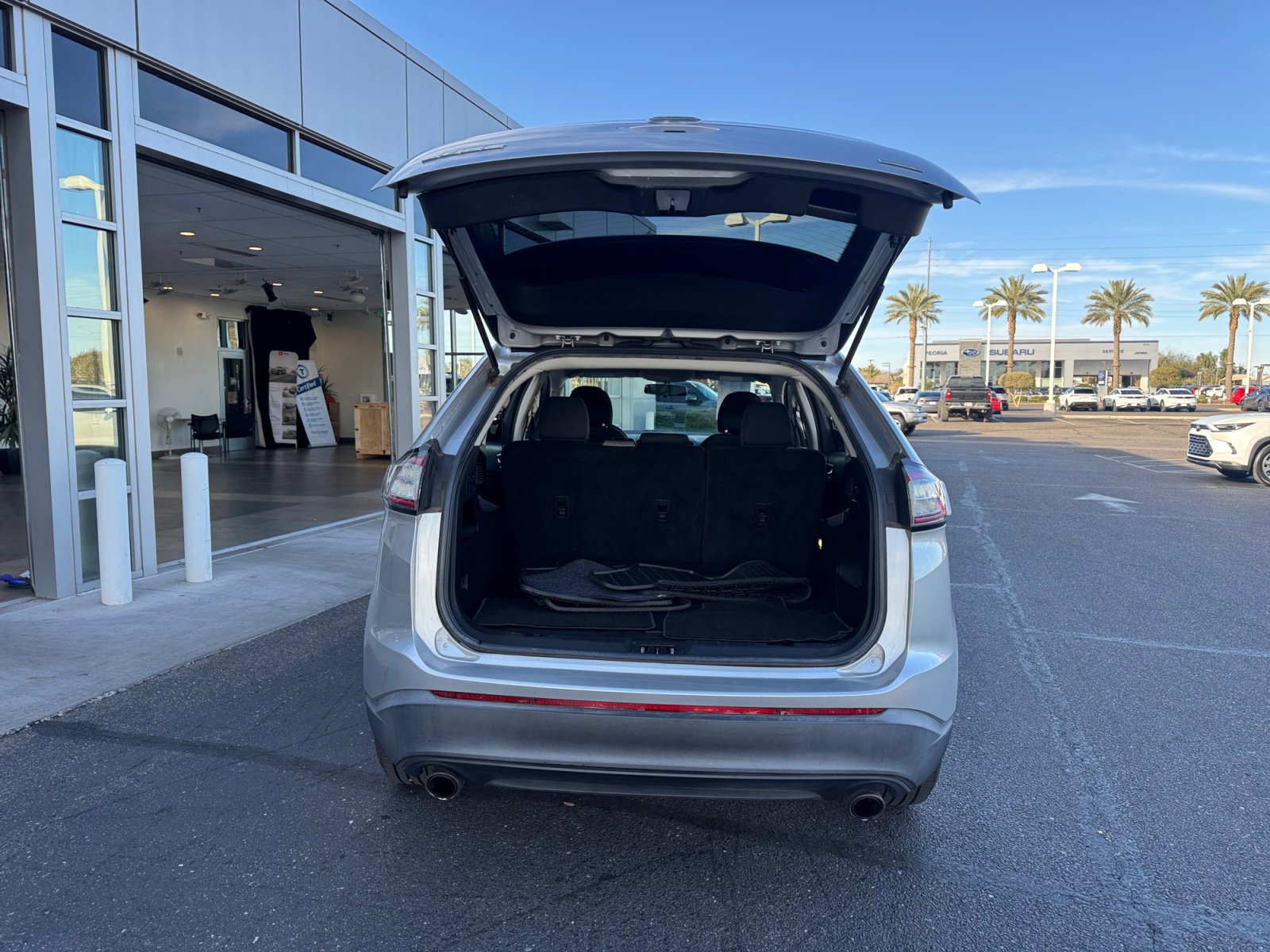 Used 2016 Ford Edge SE image 34