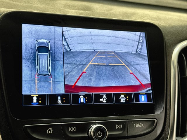 Used 2024 Chevrolet Equinox LT FWD image 14
