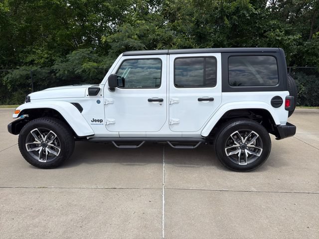 Used 2024 Jeep Wrangler Unlimited AWD/4WD image 2