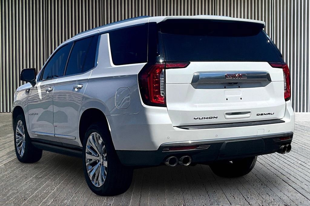 Used 2021 GMC Yukon Denali w/ Denali Premium Package image 11