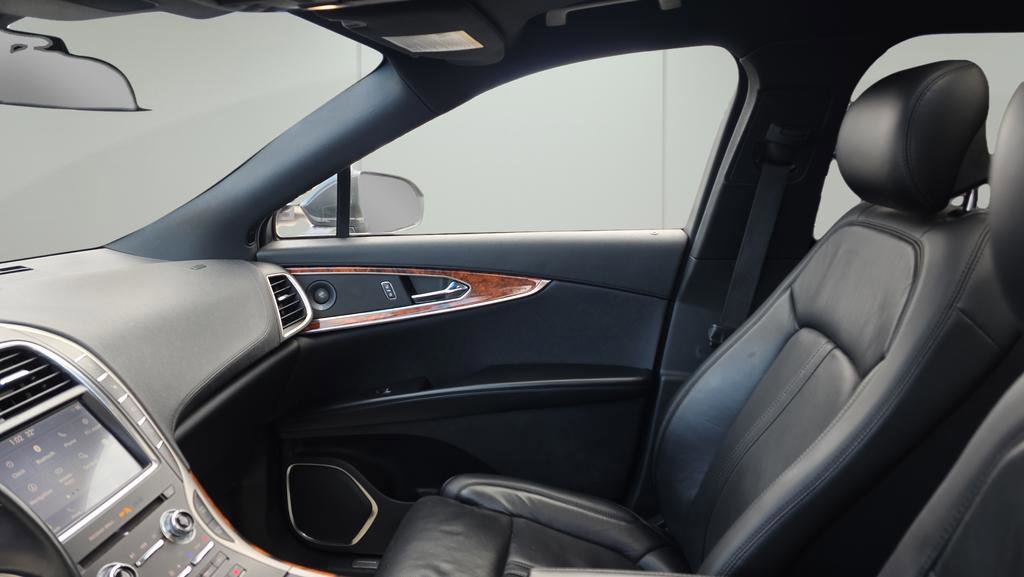 Used 2020 Lincoln Nautilus Reserve w/ Equipment Group 201A image 12