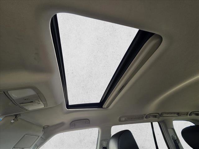 Used 2017 INFINITI QX80 2WD w/ Driver Assistance Package image 20