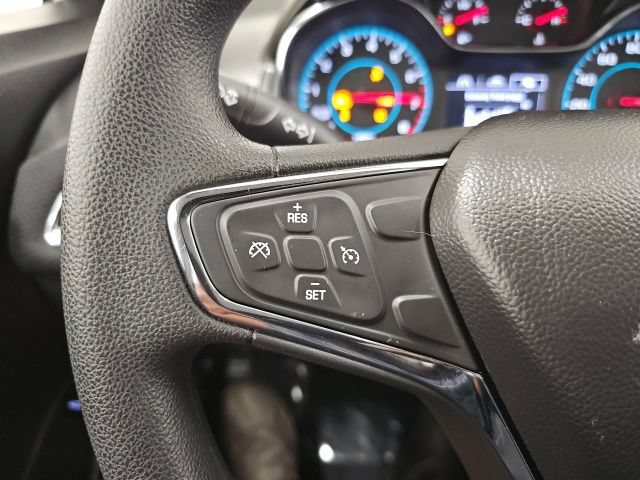 Used 2018 Chevrolet Cruze LT FWD image 18