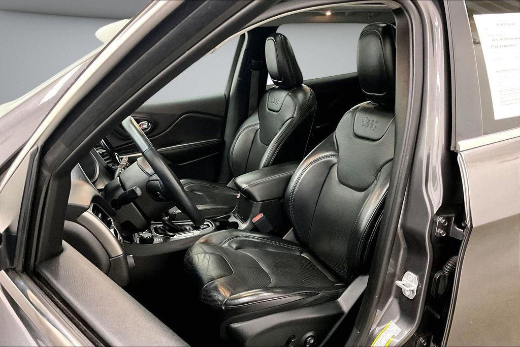 Used 2019 Jeep Cherokee Limited AWD/4WD image 21