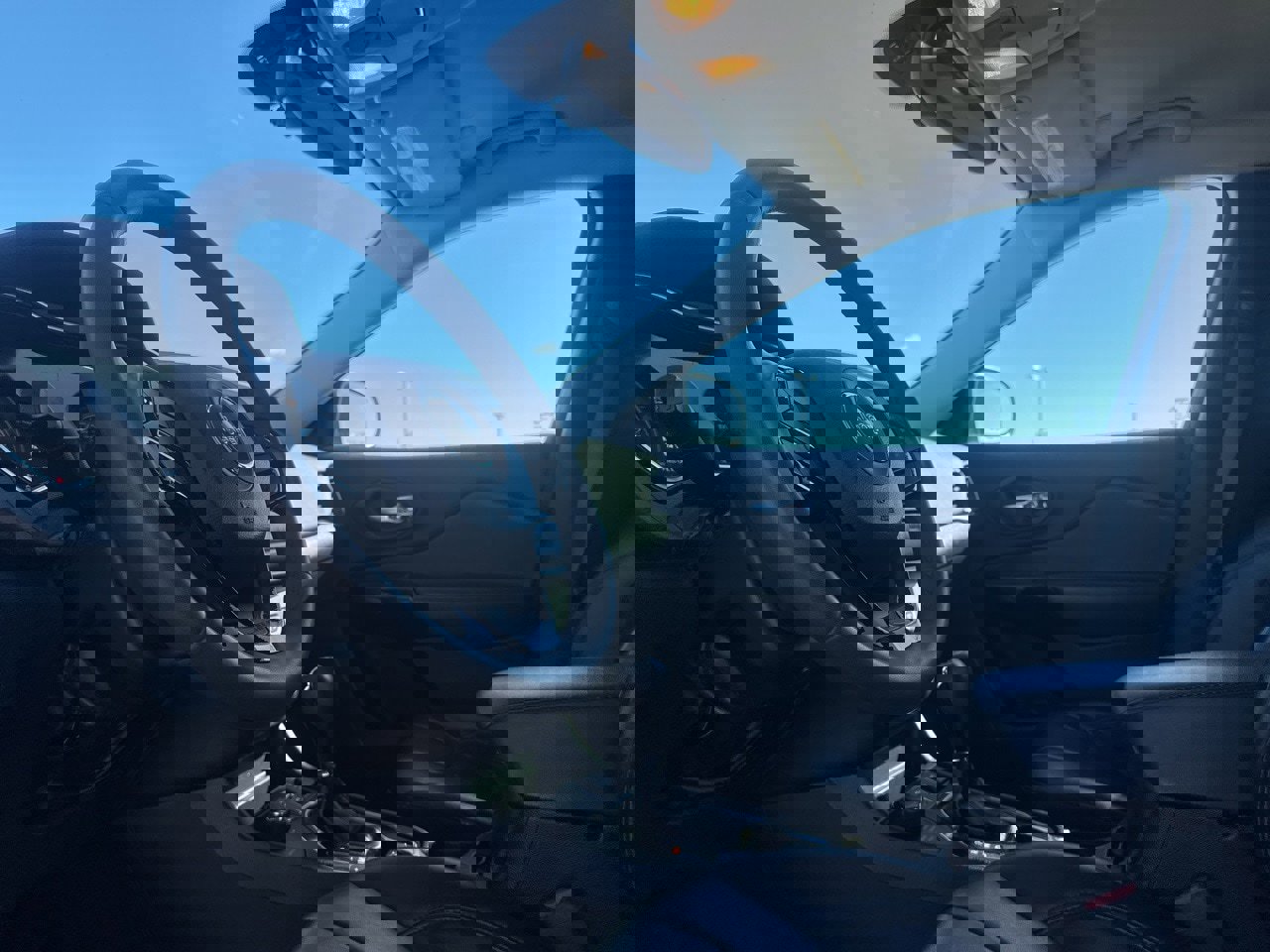 Used 2020 Jeep Cherokee Latitude Plus image 28