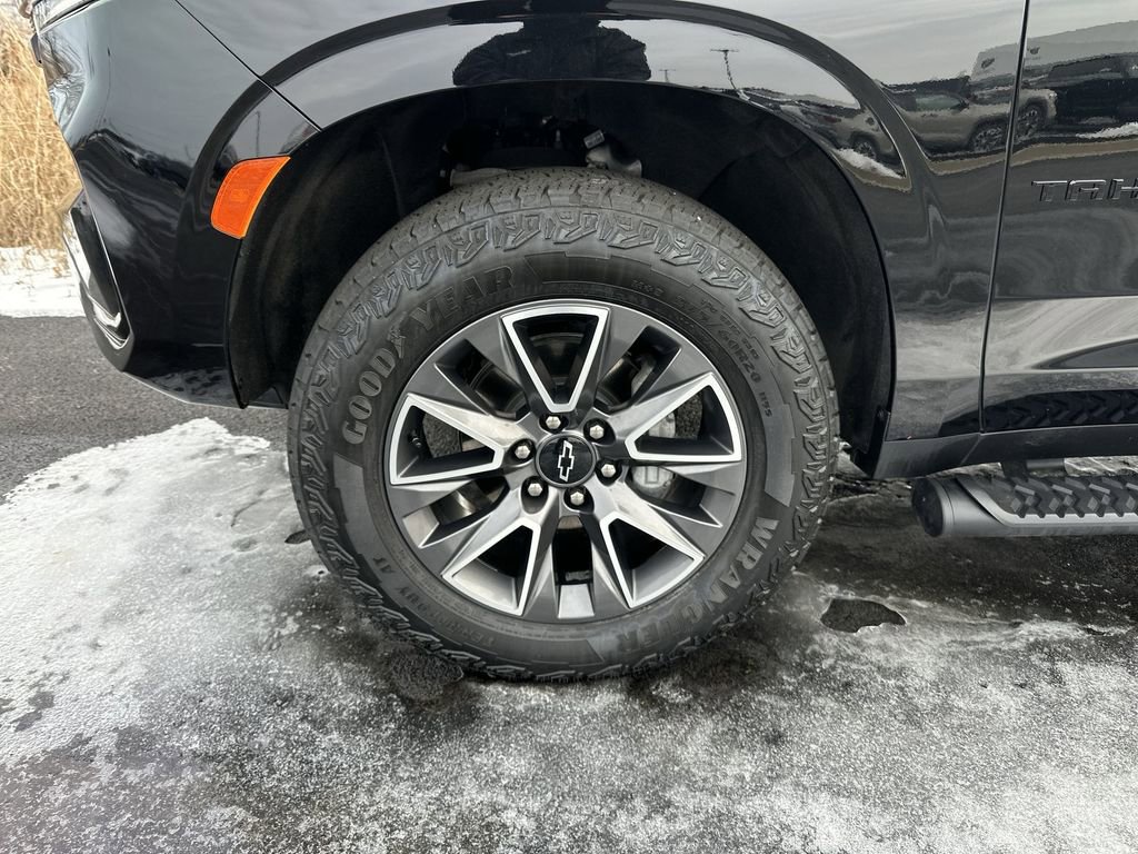 Used 2024 Chevrolet Tahoe Z71 w/ Max Trailering Package image 10
