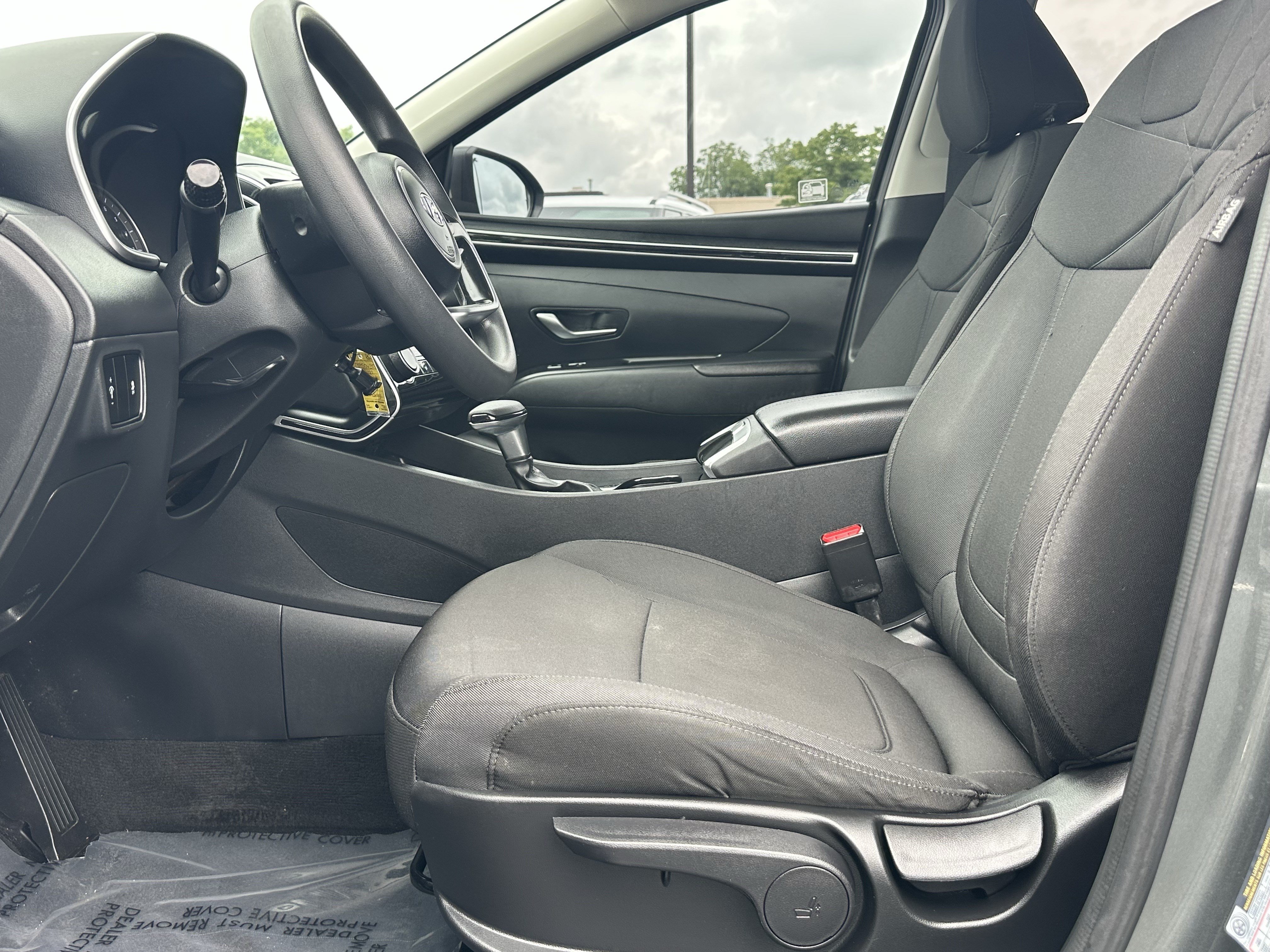 Used 2022 Hyundai Tucson SE w/ Cargo Package AWD/4WD image 9
