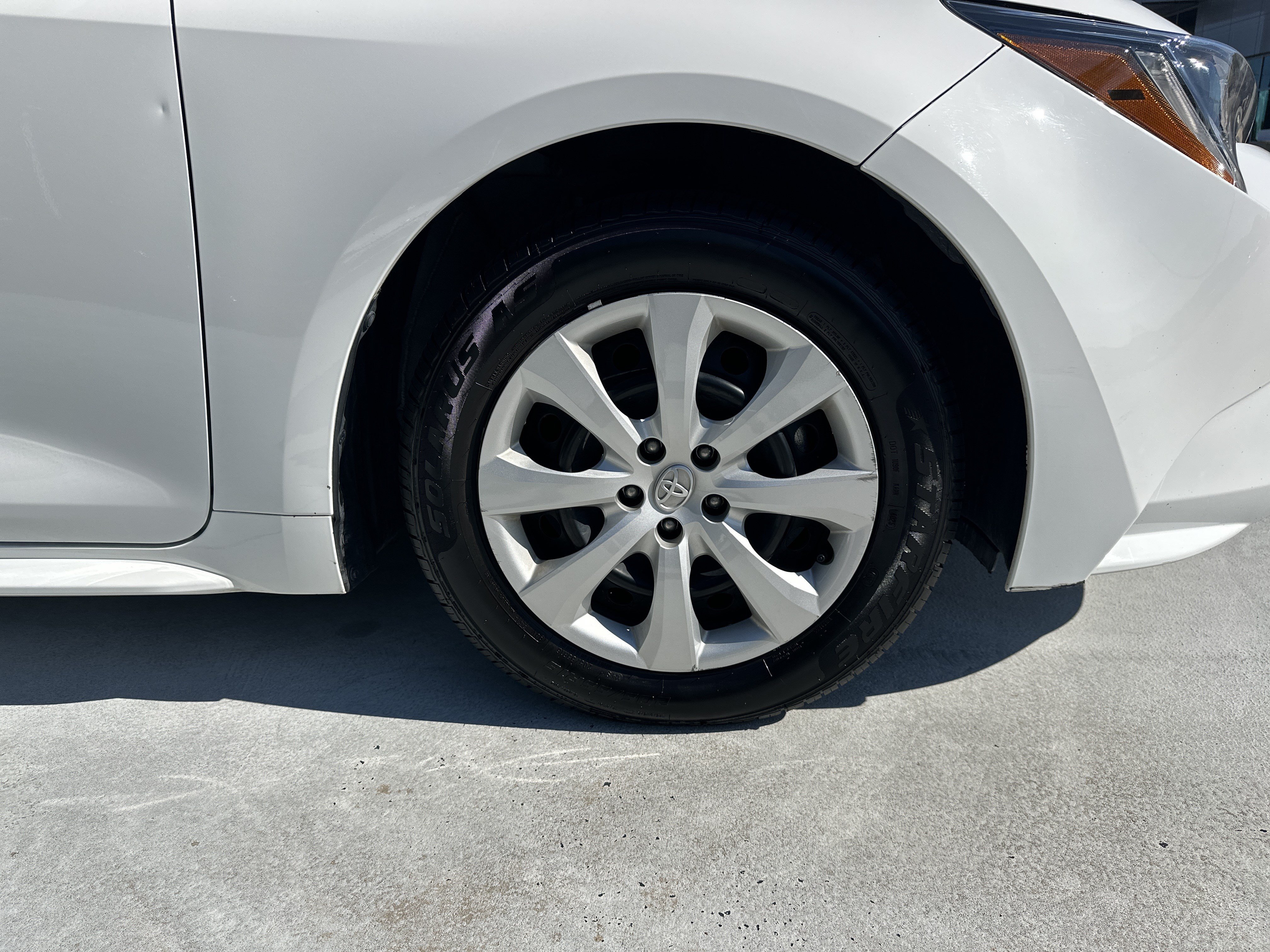 Used 2024 Toyota Corolla LE FWD image 13