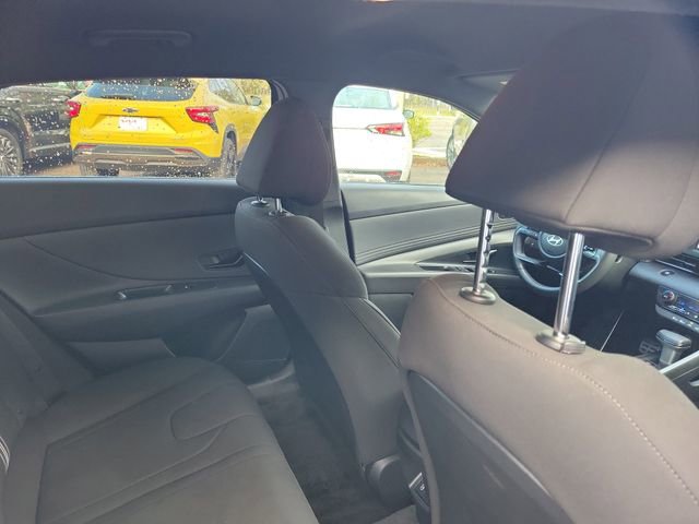 Used 2025 Hyundai Elantra Sport FWD image 29