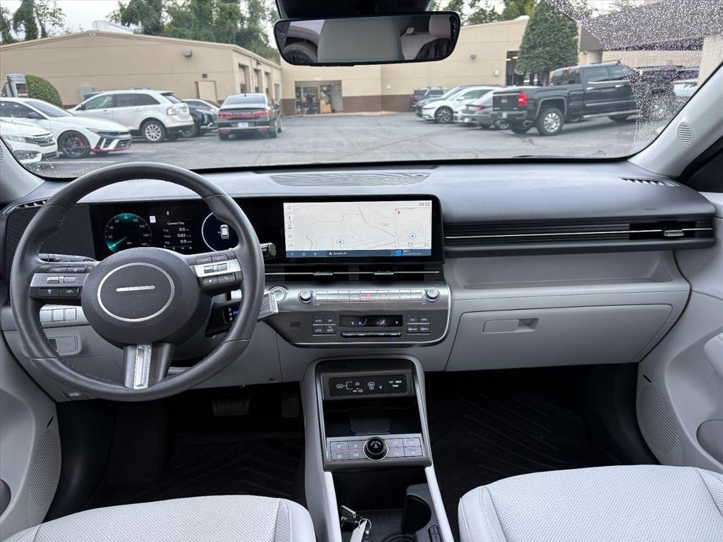 Certified 2025 Hyundai Kona Limited AWD/4WD image 6
