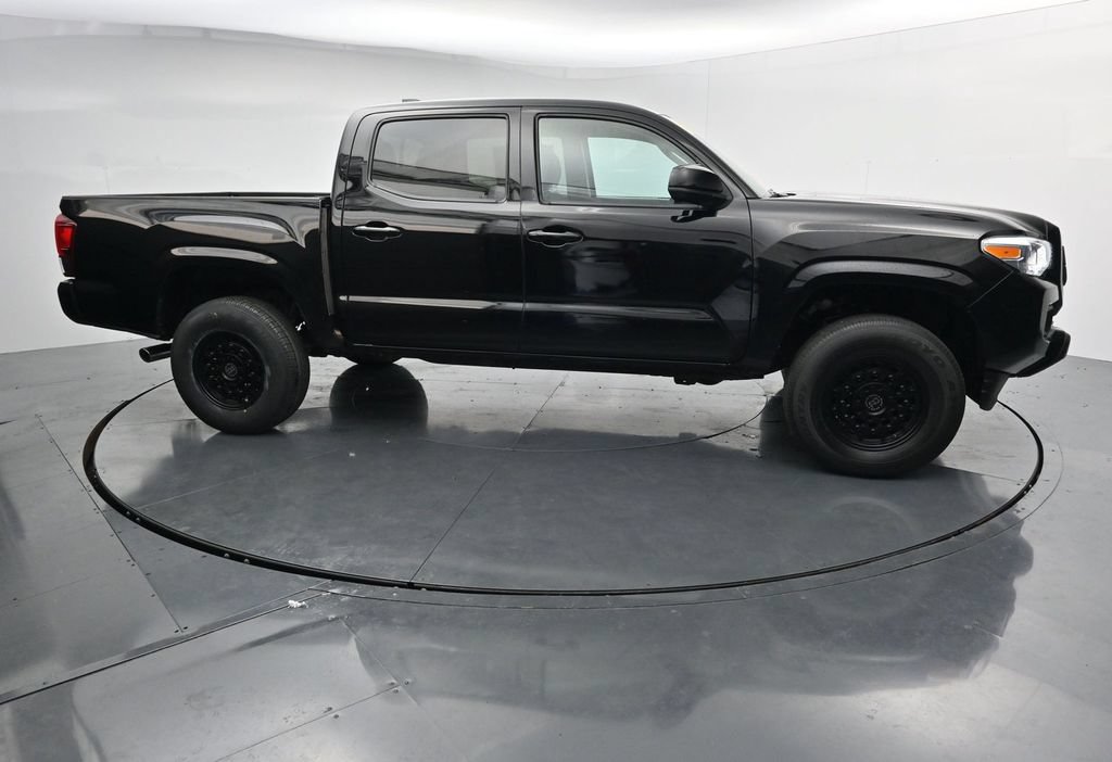 Used 2023 Toyota Tacoma SR AWD/4WD image 9