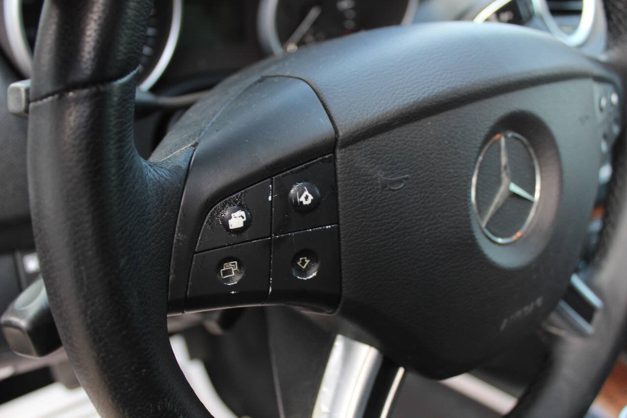 Used 2007 Mercedes-Benz ML 320 4MATIC image 9
