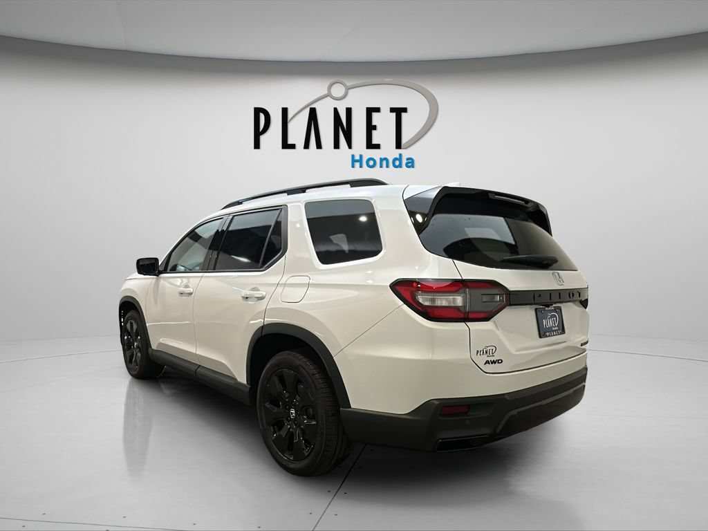 New 2026 Honda Pilot Black Edition image 5