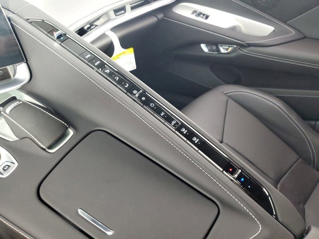 New 2025 Chevrolet Corvette E-Ray image 19
