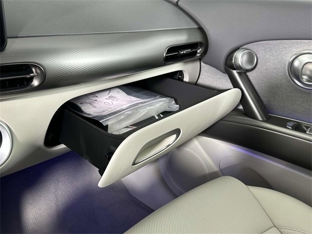 Used 2025 Genesis GV60 AWD image 34