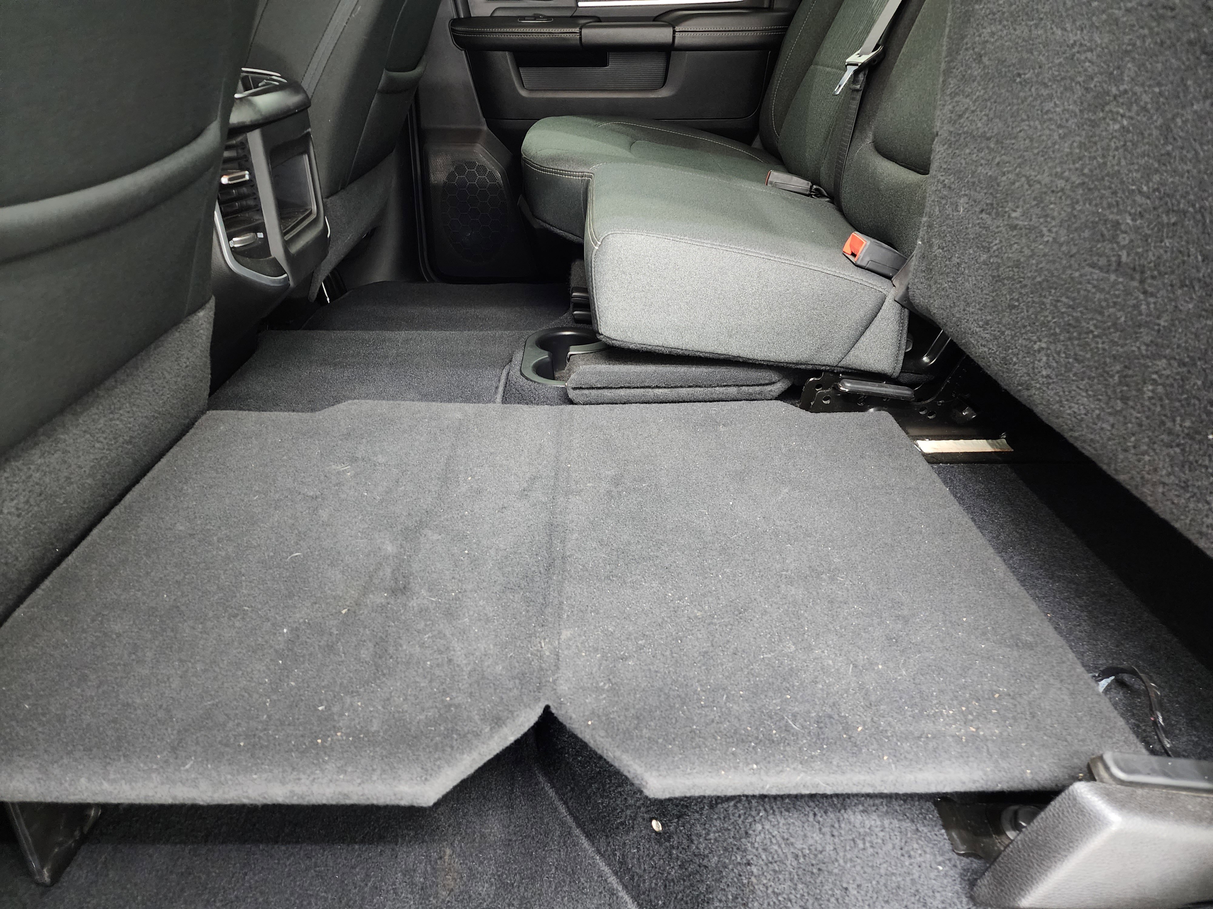 Used 2020 RAM 2500 Big Horn w/ Night Edition image 38