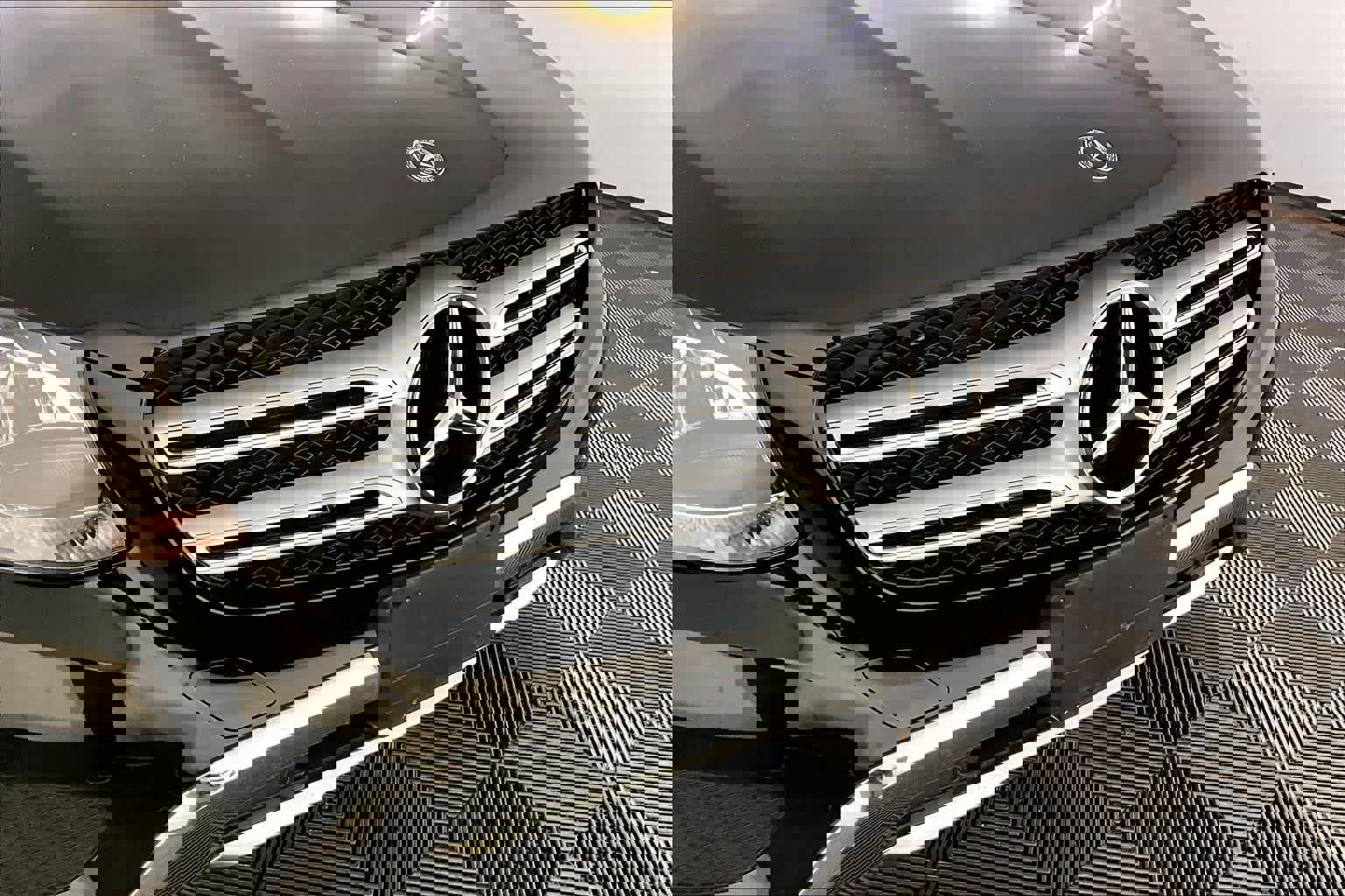 Used 2018 Mercedes-Benz GLC 300 4MATIC image 32