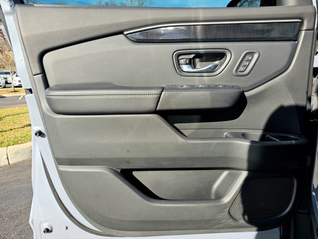 Used 2023 Honda Pilot Elite image 22