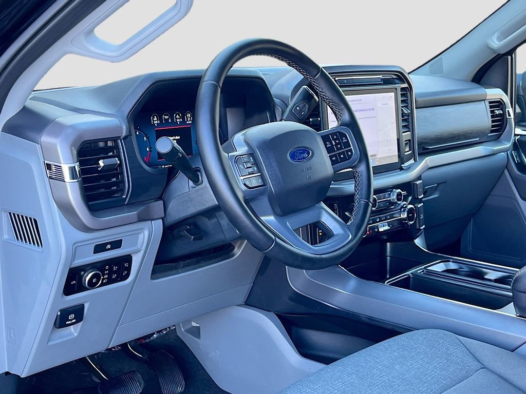 Used 2025 Ford F150 XLT w/ Equipment Group 302A MID image 9