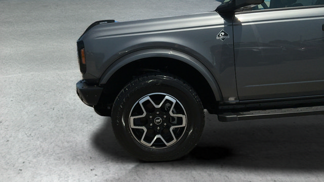 Used 2023 Ford Bronco Outer Banks AWD/4WD image 26