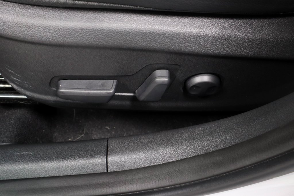 Certified 2023 Hyundai Kona Limited image 27