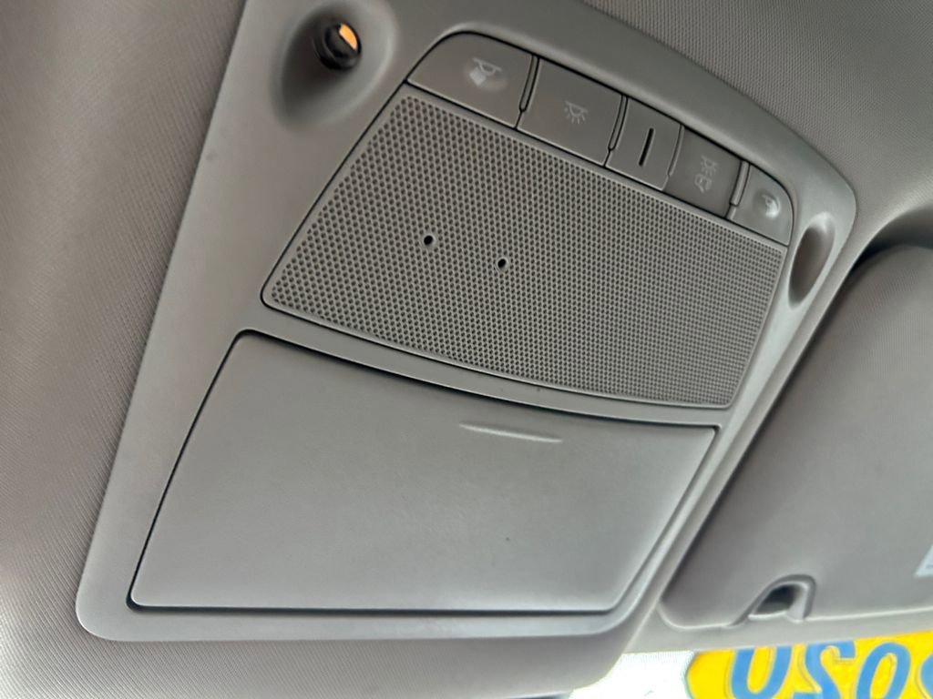 Used 2020 Nissan Rogue SV image 20