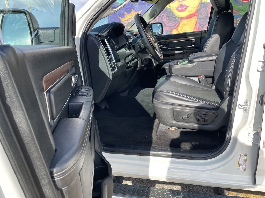 Used 2017 RAM 1500 Laramie w/ Convenience Group image 14