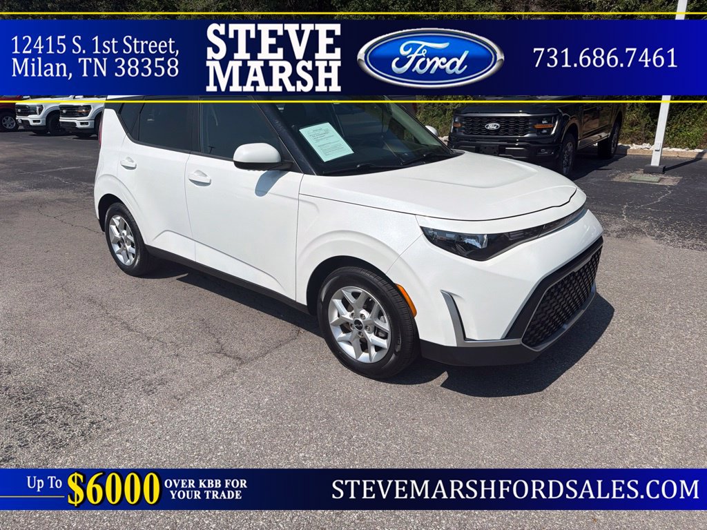 Used 2024 Kia Soul LX w/ Option Group 015