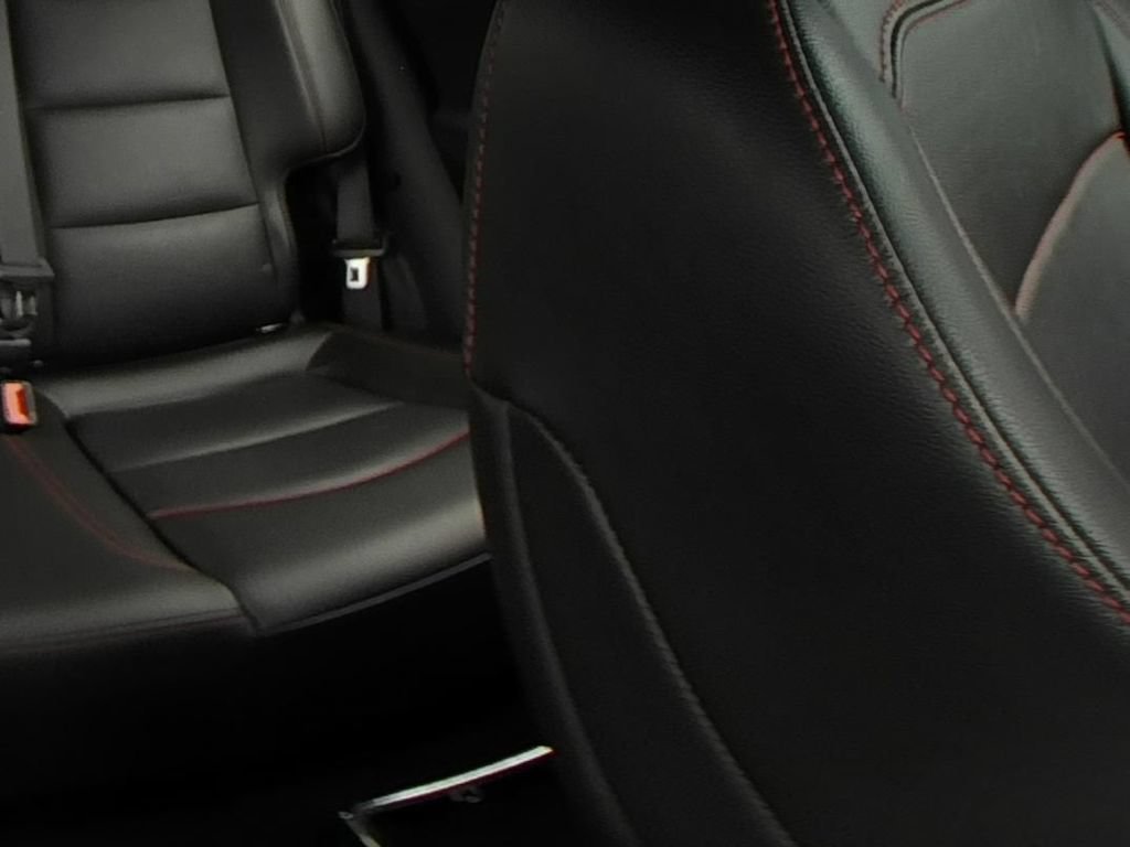 Used 2022 Chevrolet Equinox RS w/ RS Leather Package FWD image 17