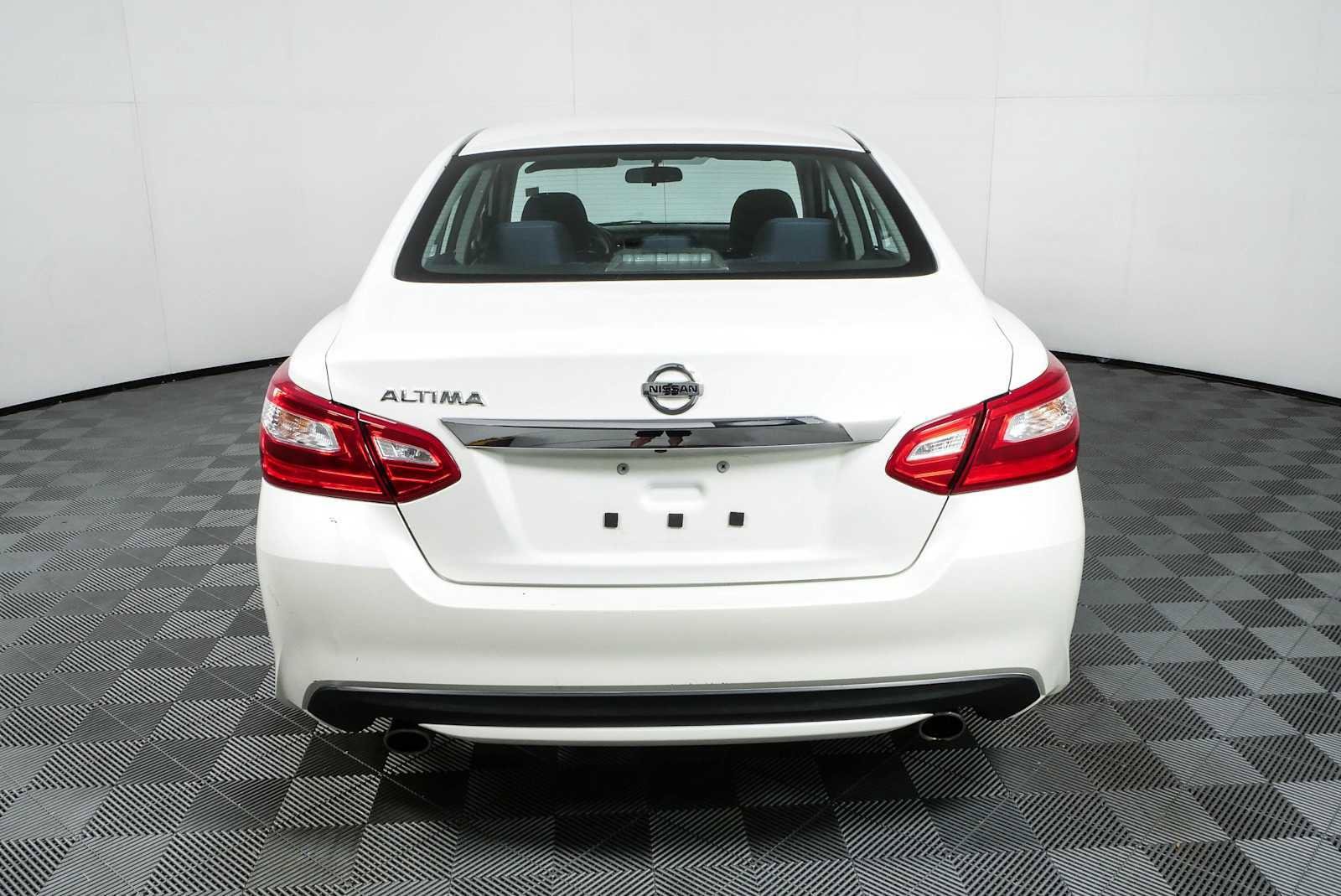 Used 2017 Nissan Altima 2.5 S w/ Power Driver Seat Package FWD image 24